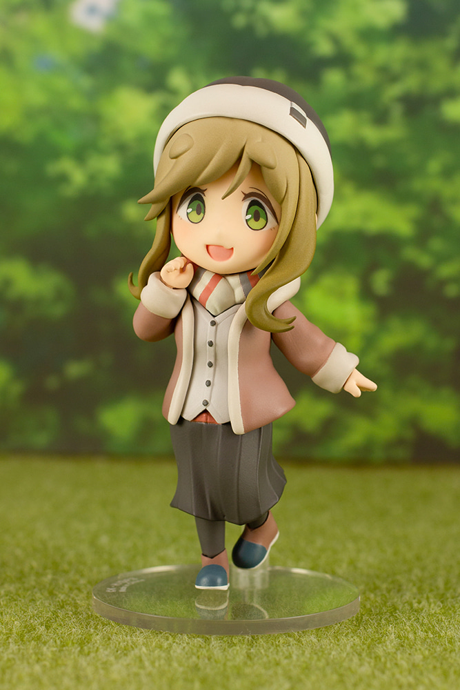 Aoi Inuyama mini-figure (Yuru Camp)