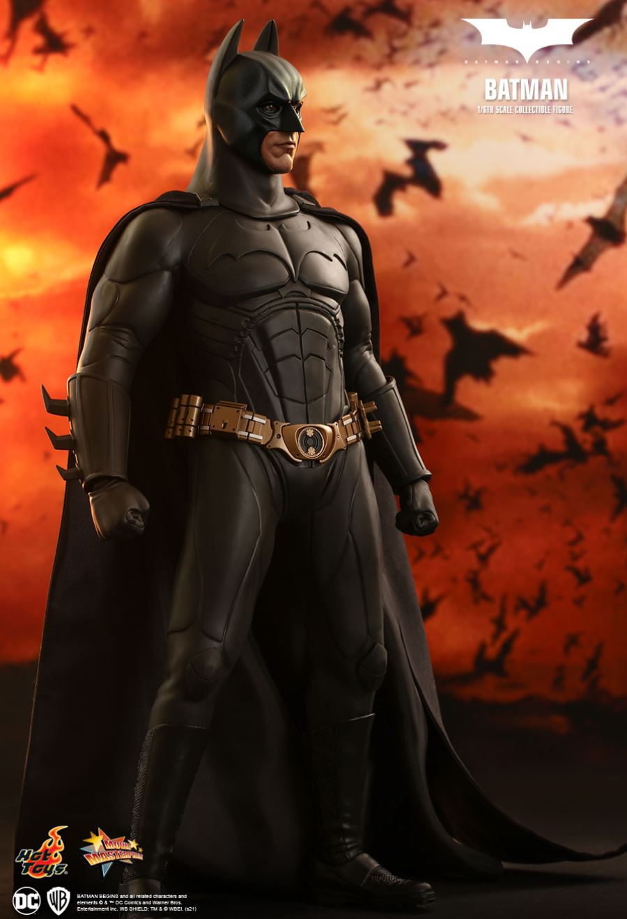 BATMAN BEGINS - BATMAN 1/6