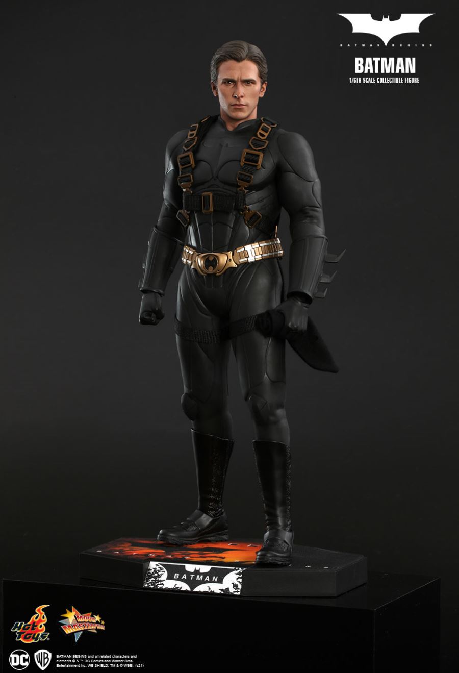 BATMAN BEGINS - BATMAN 1/6