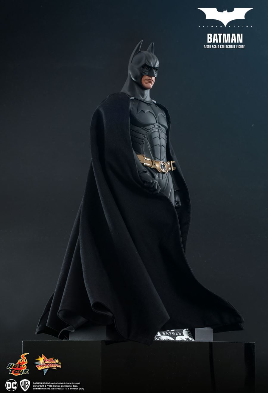 BATMAN BEGINS - BATMAN 1/6