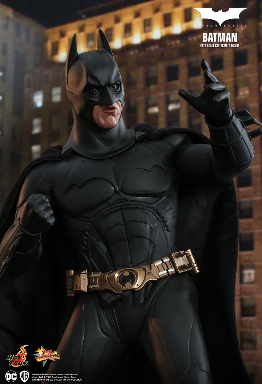 BATMAN BEGINS - BATMAN 1/6