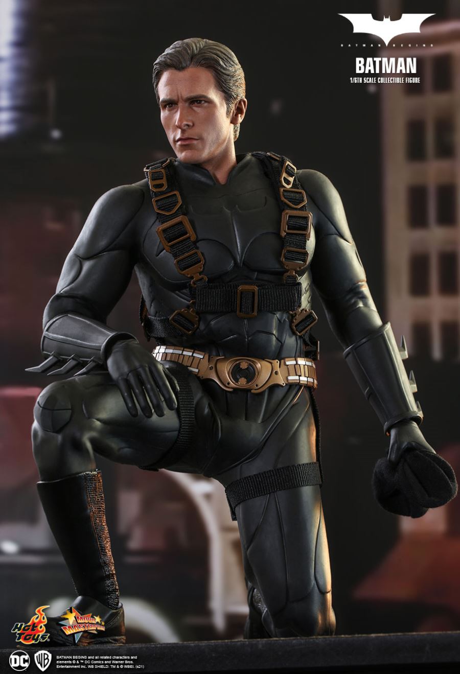 BATMAN BEGINS - BATMAN 1/6