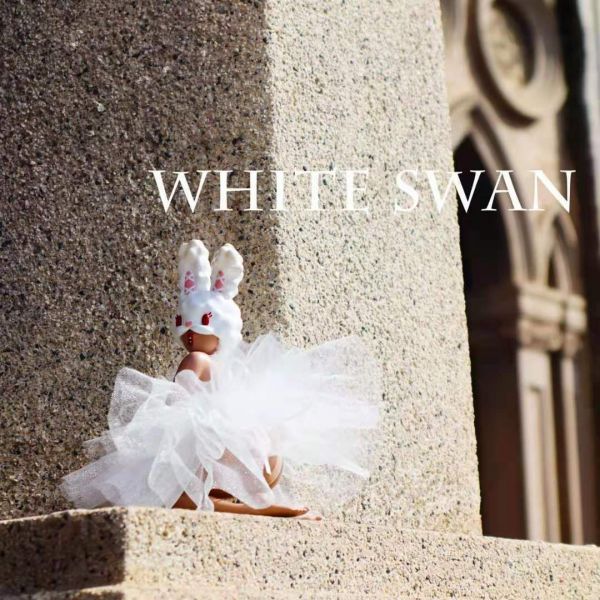Bunny Girl, Black Swan, White Swan, Tide Play