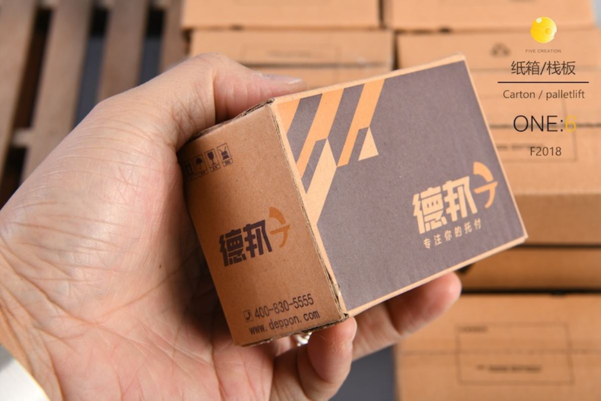 1/6 express box + wooden pallet scene model
