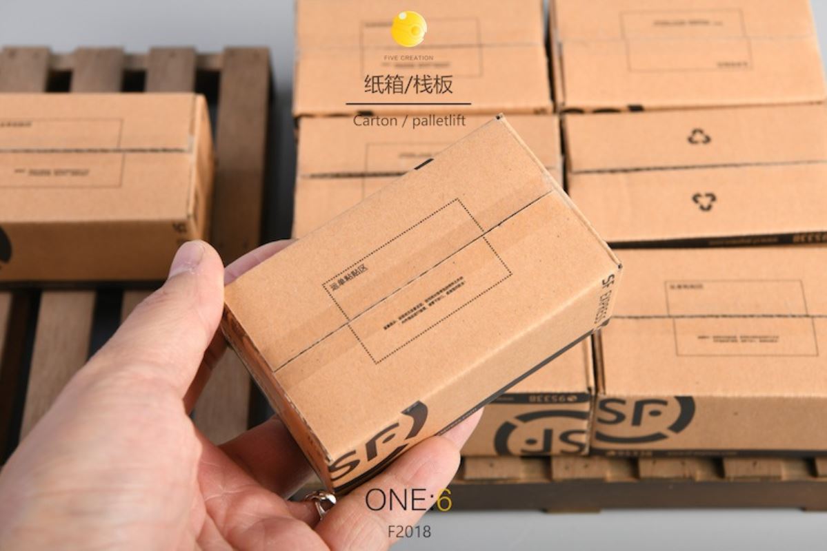 1/6 express box + wooden pallet scene model