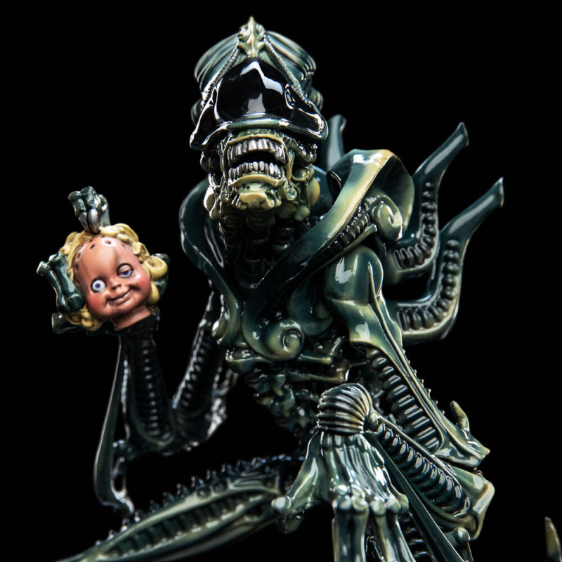 MINI EPICS: XENOMORPH WARRIOR Vinyl Figure