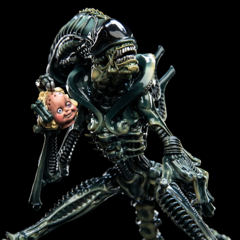 MINI EPICS: XENOMORPH WARRIOR Vinyl Figure