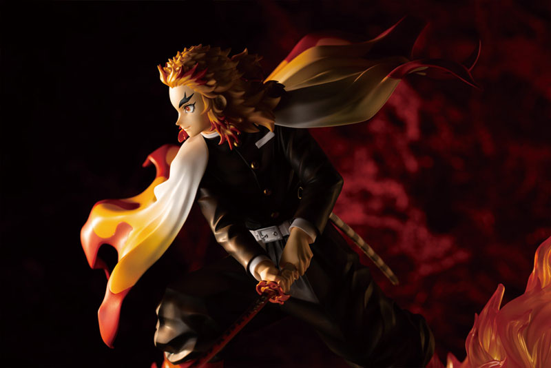 ARTFX J Demon Slayer: Kimetsu no Yaiba Kyojuro Rengoku 1/8