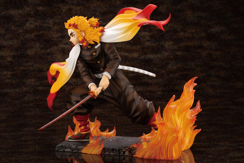 ARTFX J Demon Slayer: Kimetsu no Yaiba Kyojuro Rengoku 1/8