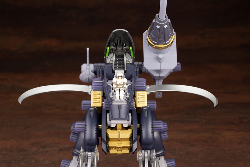 HMM ZOIDS EZ-027 Raven Raptor 1/72