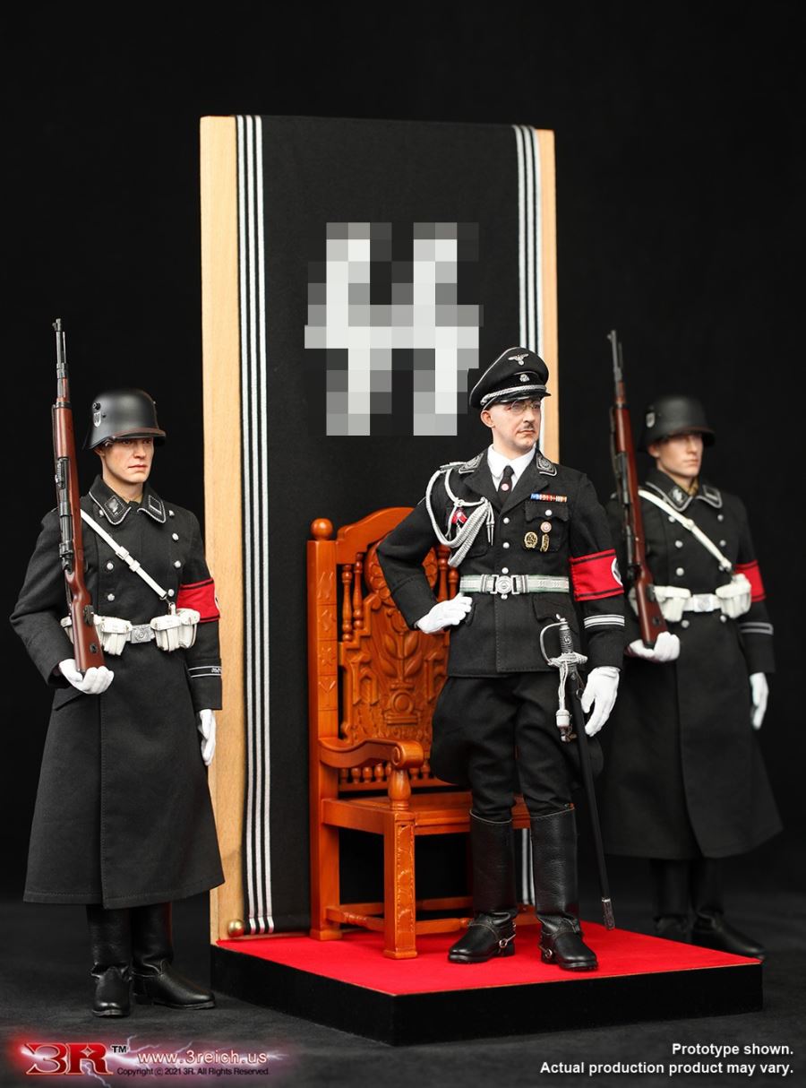 Himmler and the black soldier of ceremony GM645, GM647