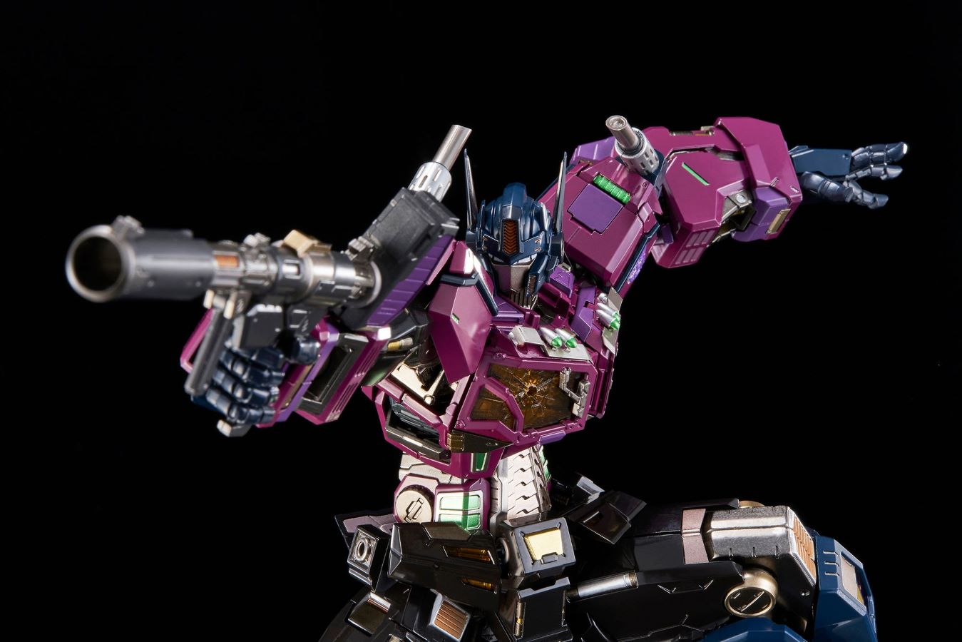 Transformers Shattered Glass Optimus Prime