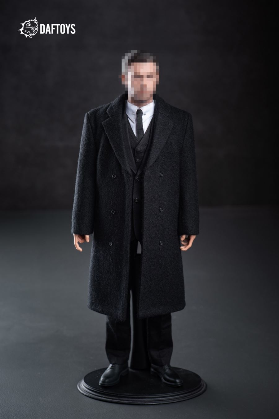 1/6 large suit