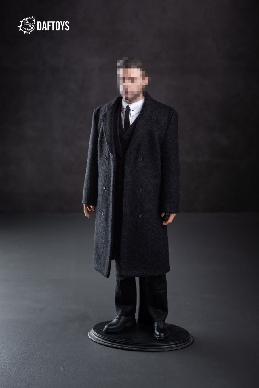 1/6 large suit
