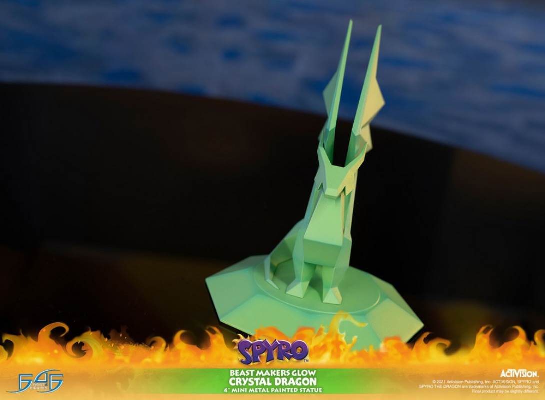 SPYRO THE DRAGON-DREAMWEAVER PURPLE CRYSTAL DRAGON