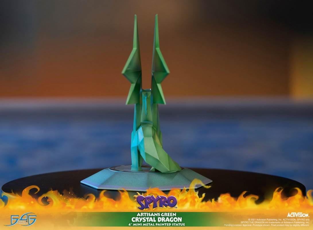 SPYRO THE DRAGON-DREAMWEAVER PURPLE CRYSTAL DRAGON
