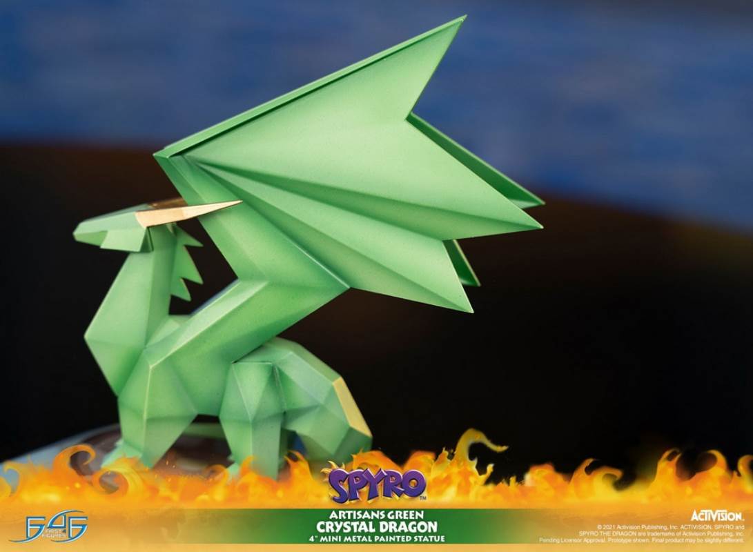 SPYRO THE DRAGON-DREAMWEAVER PURPLE CRYSTAL DRAGON