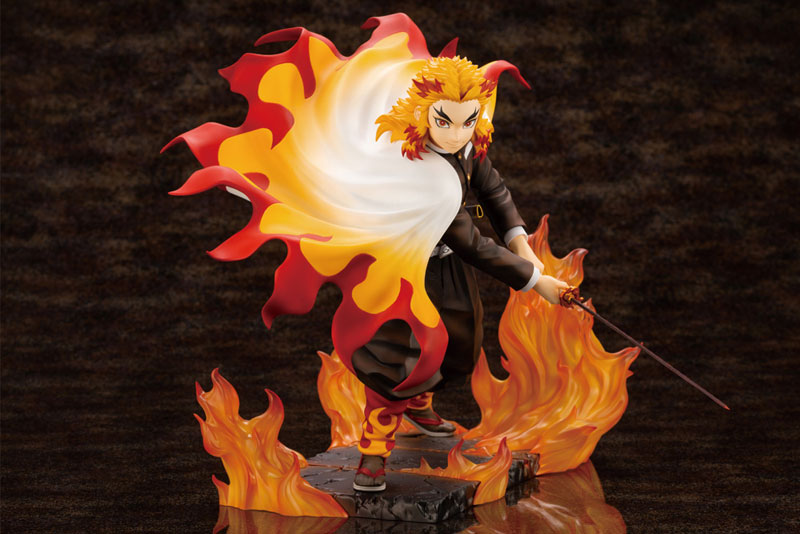 ARTFX J Demon Slayer: Kimetsu no Yaiba Kyojuro Rengoku 1/8