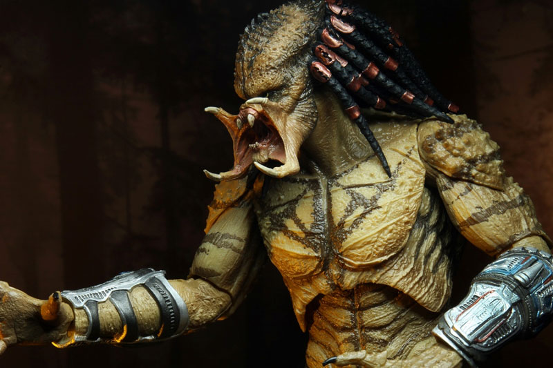 THE PREDATOR/ Unarmored Assassin Predator 7 Inch Action Figure