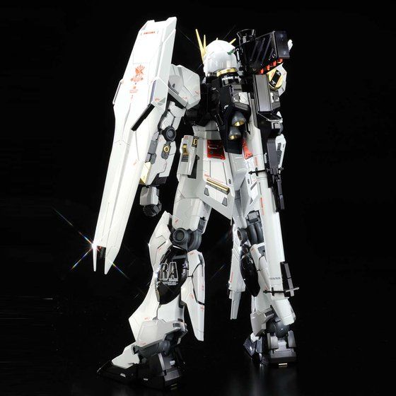 MG 1/100 RX-93 ν Gundam Ver.Ka Titanium Finish