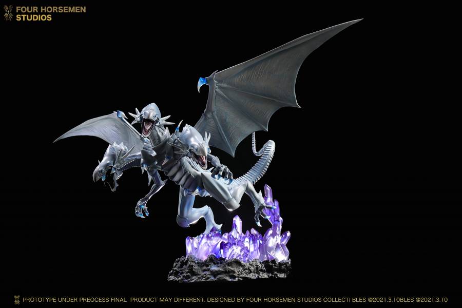 Blue-eyed ultimate dragon