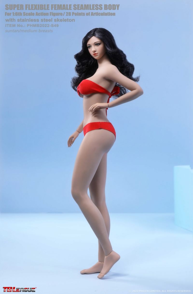 Female body with middle chest and feet 1/6