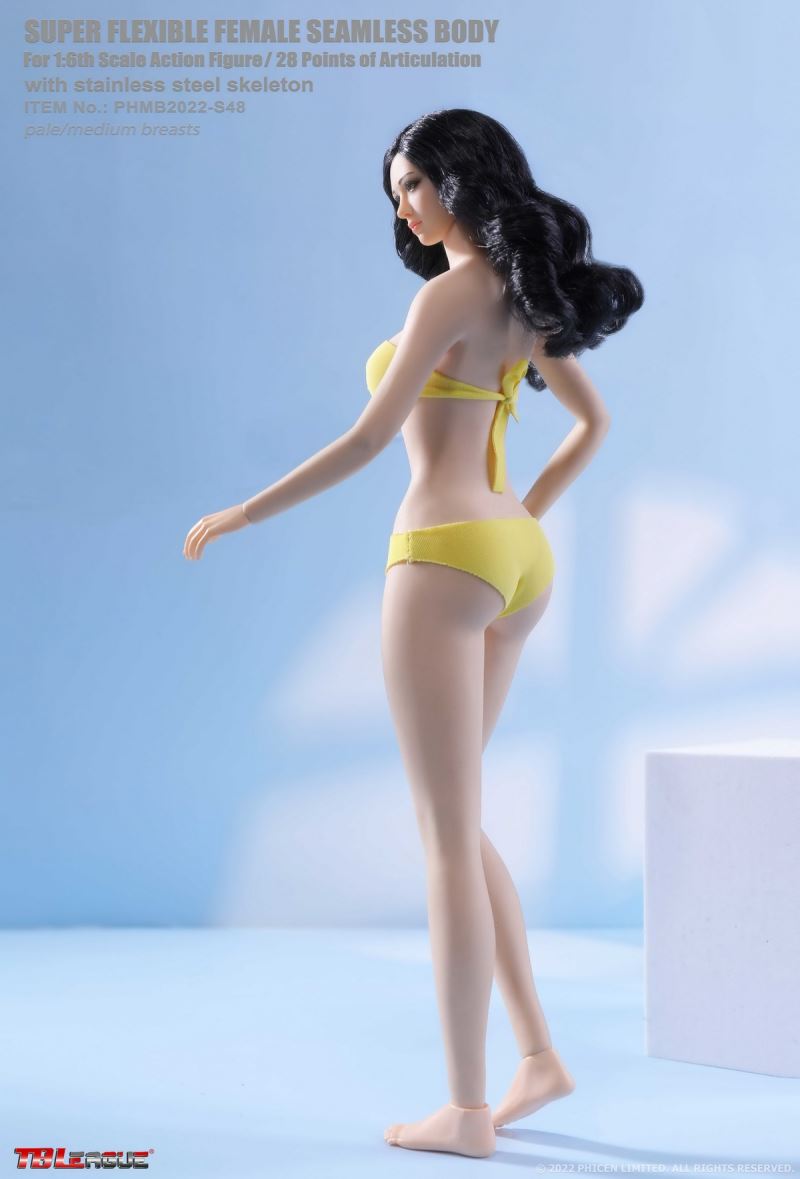 Female body with middle chest and feet 1/6
