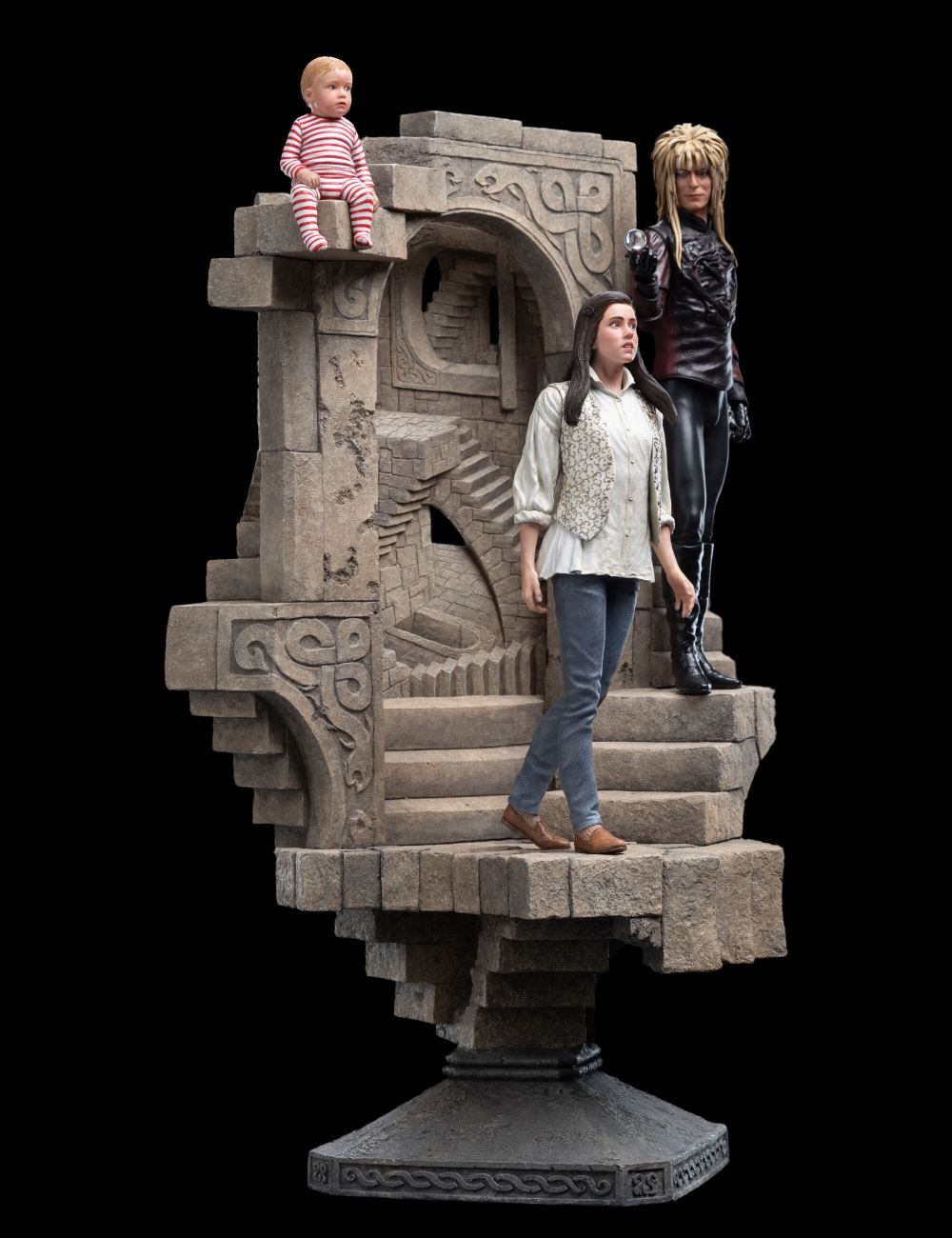 JARETH AND SARAH IN THE ILLUSIONARY MAZE 1/6