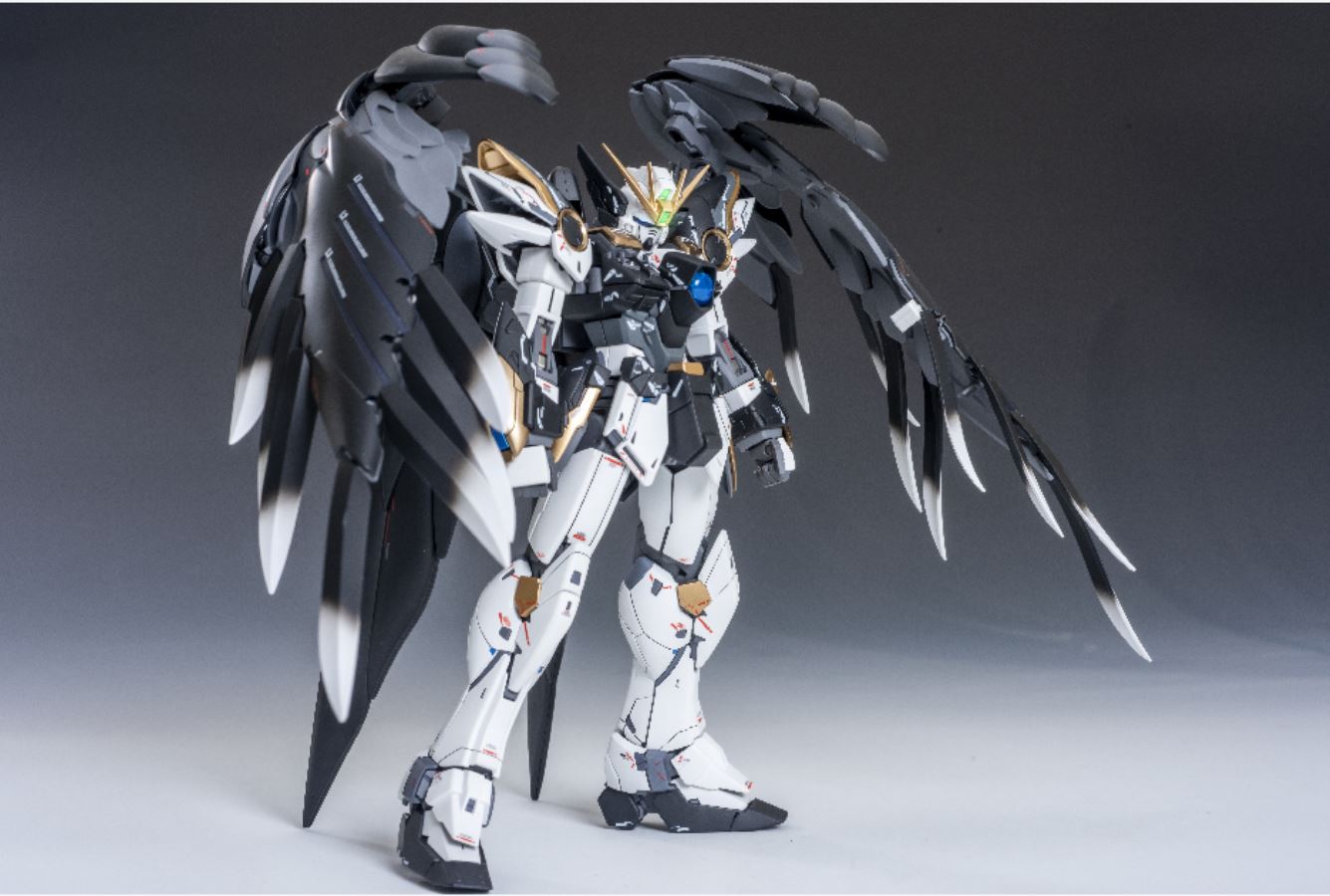 Bandai MG Wing Gundam Zero [Re colored Black Swan ver.]