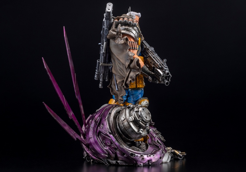 Cable FINE ART STATUE Signature Series Feat. Kucharek Brothers