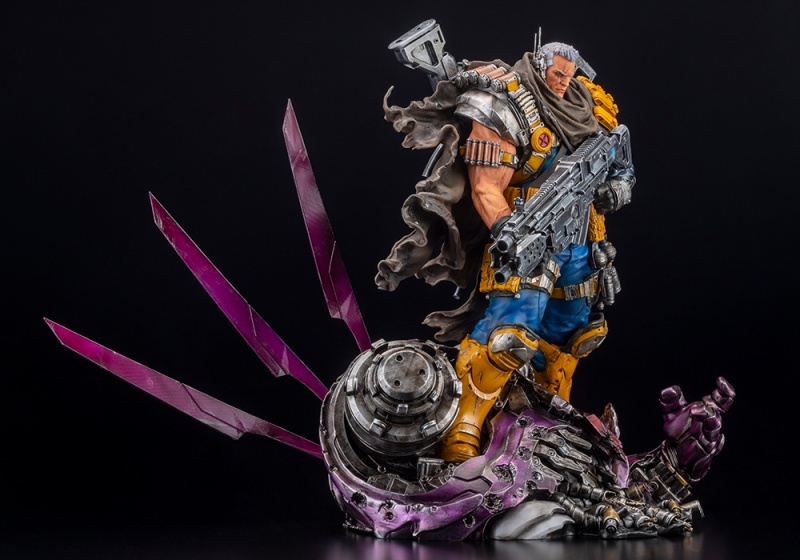 Cable FINE ART STATUE Signature Series Feat. Kucharek Brothers