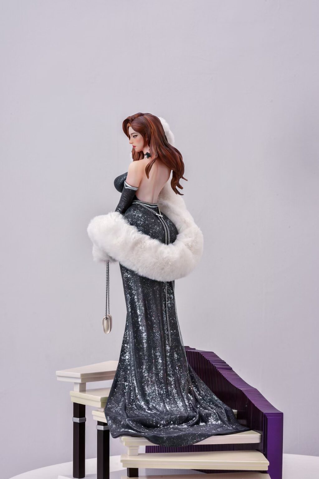 Socialite, Lady