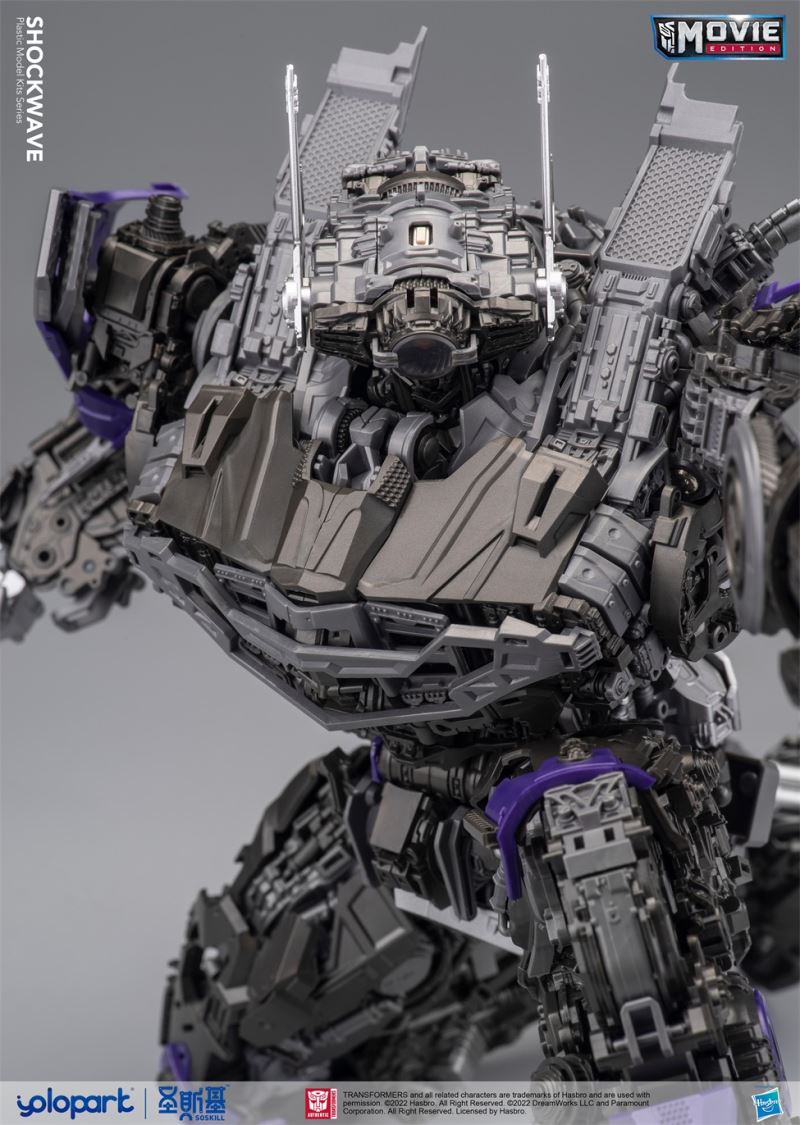 Transformer Bumblebee Movie - Shockwave
