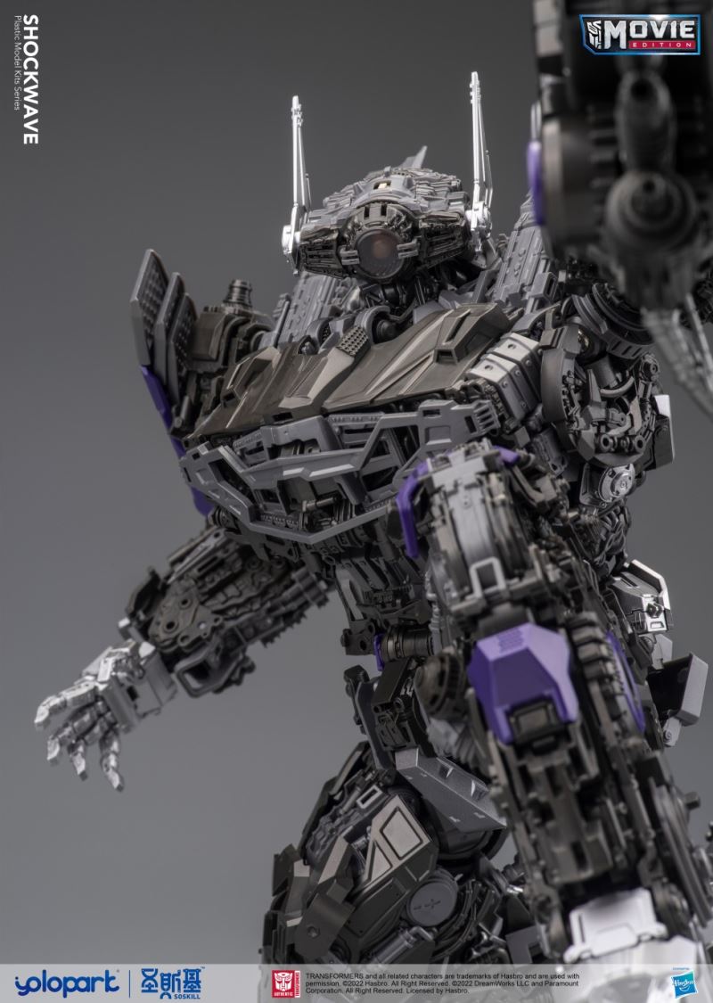 Transformer Bumblebee Movie - Shockwave
