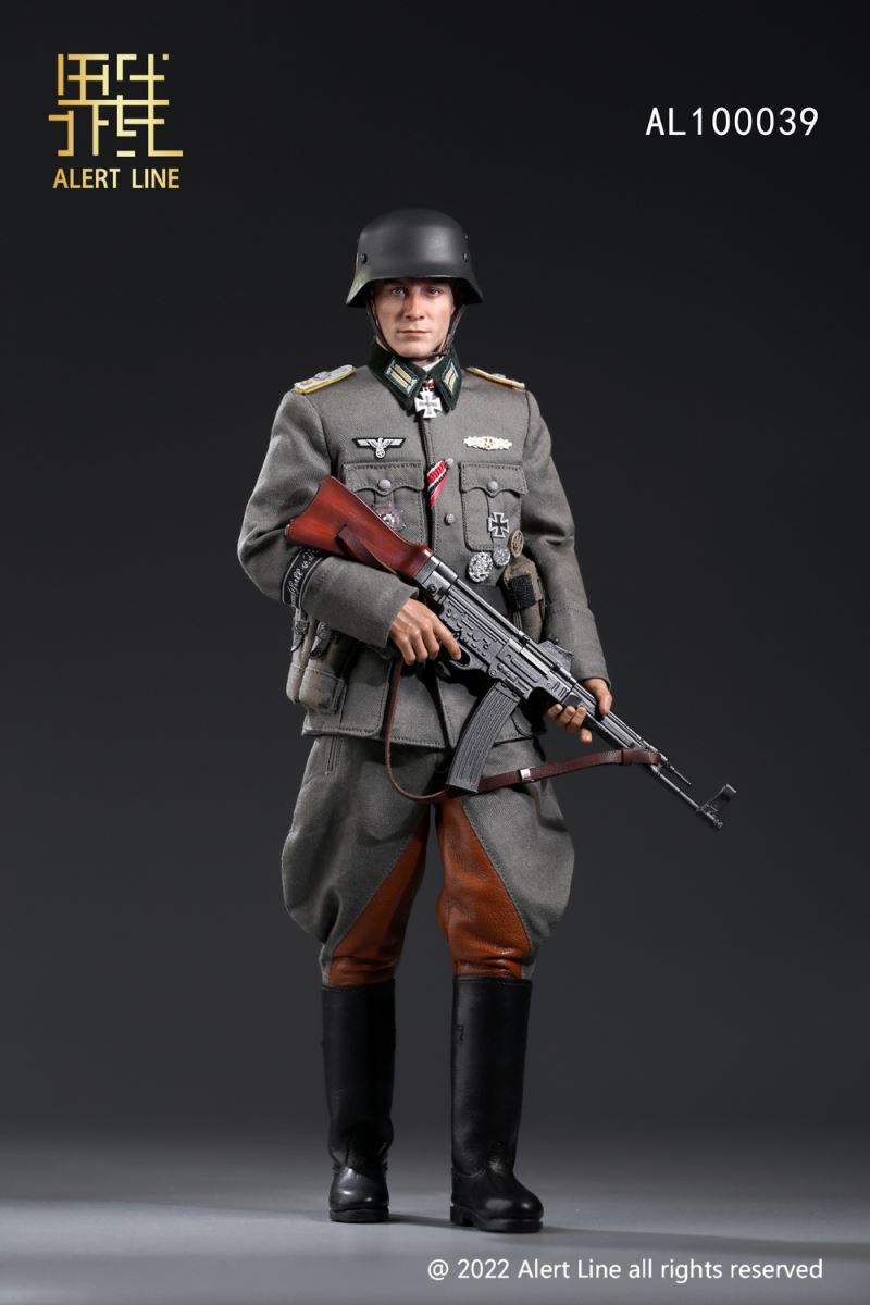 WWII German Cavalry Officer 1/6