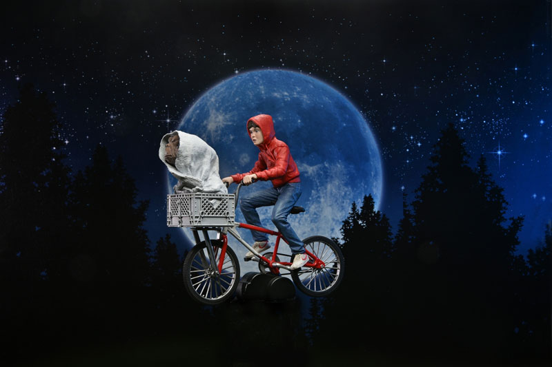 E.T. / E.T. & Elliott 40th Anniversary Display