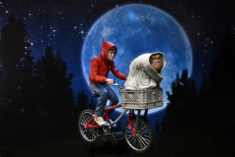 E.T. / E.T. & Elliott 40th Anniversary Display