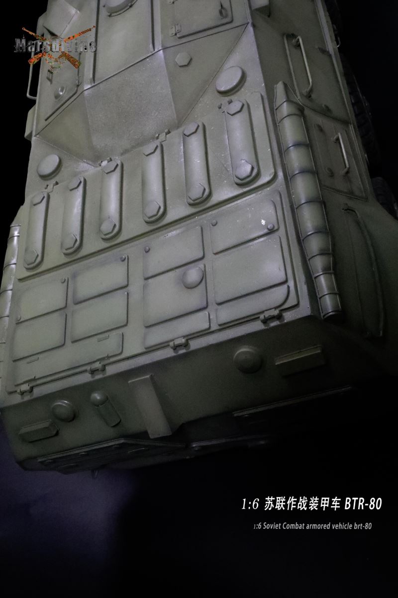 Russian Army All-Metal BTR-80 Armored Vehicle 1/6