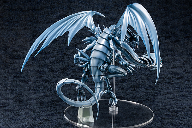 Blue-Eyes Ultimate Dragon - Yu-Gi-Oh!