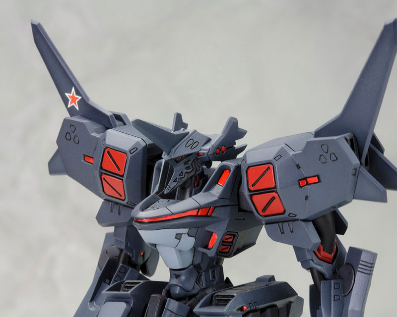 Muv-Luv Alternative Total Eclipse 1/144 Su-47E Berkut
