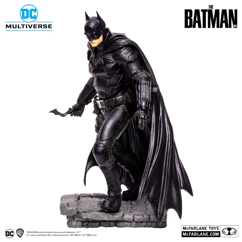 THE BATMAN 12″ POSED STATUE
