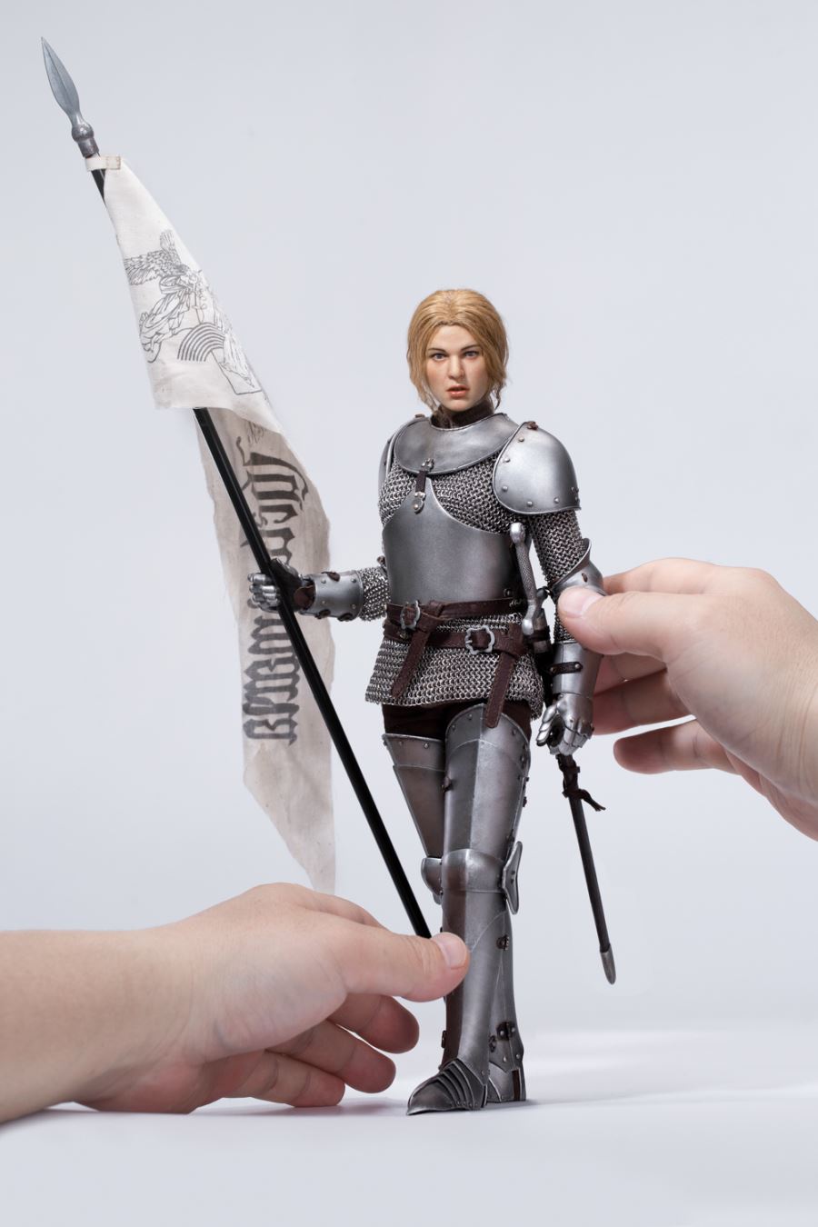 Joan of Arc 2.0 Commemorative Edition [2.5mm Handmade Chain Mail] 1/6