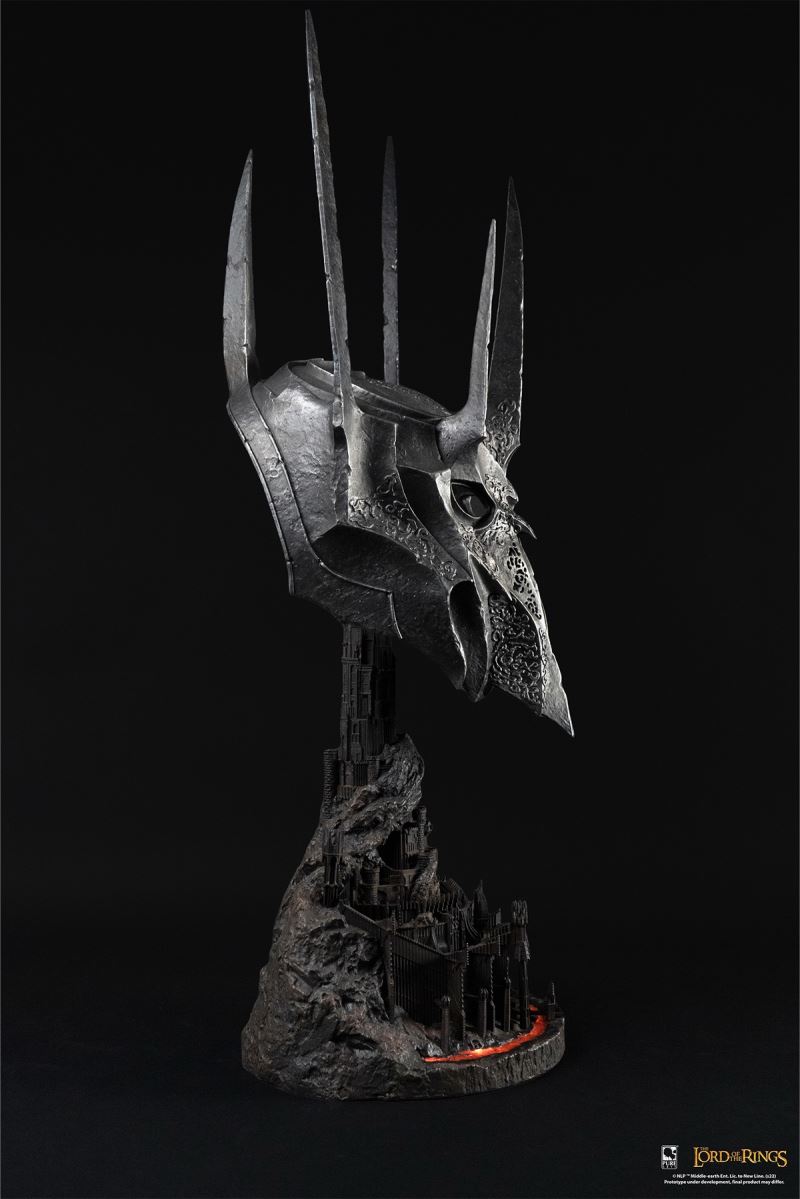 Lord of the Rings - Dark Lord Sauron/Sauron Helmet/Crown Statue 