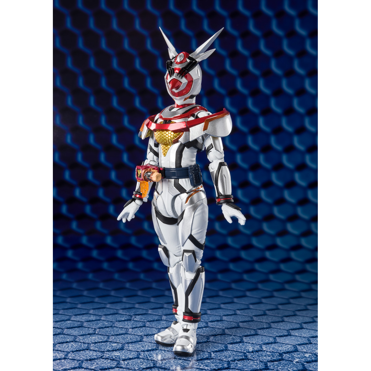 SHFiguarts Kamen Rider Aguilera Queen Bee Genome
