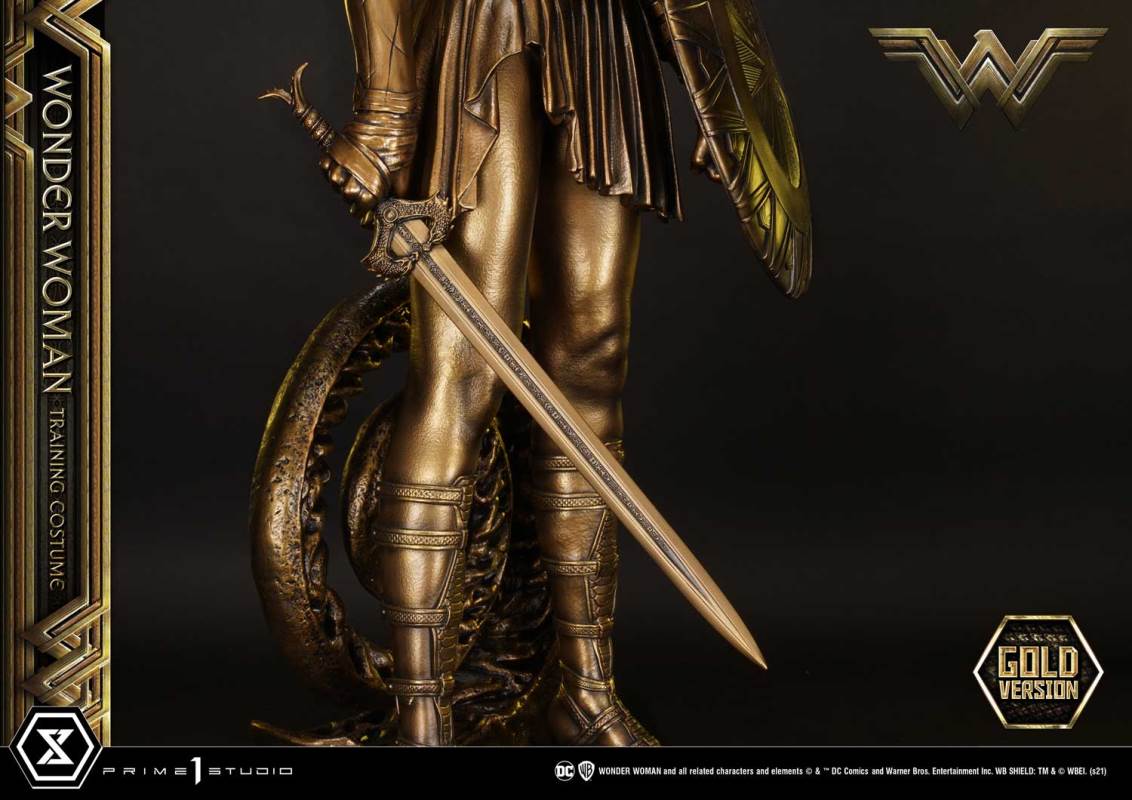 Wonder Woman Gold Sculpture Edition