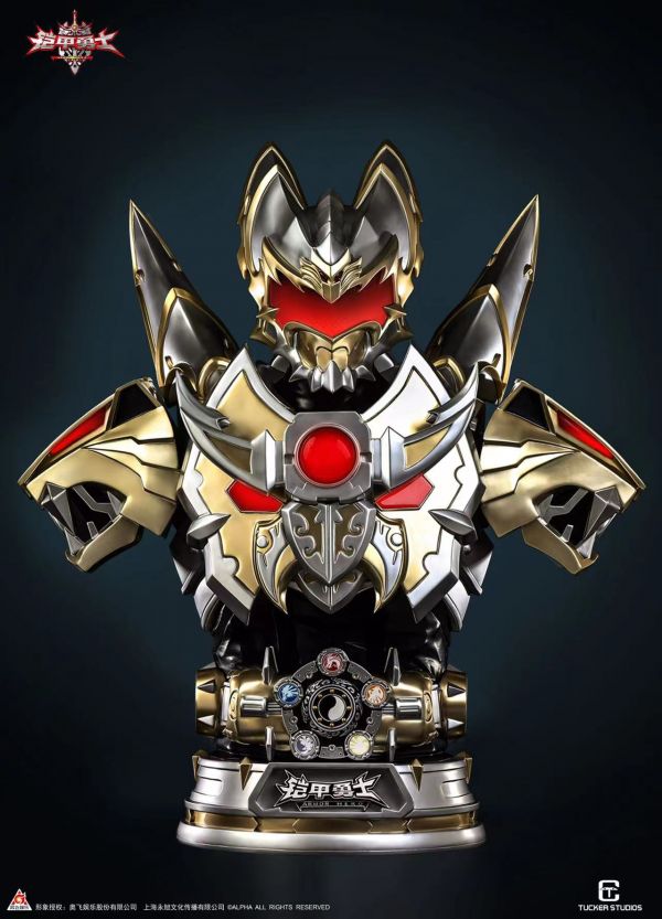 Armor warrior emperor statue