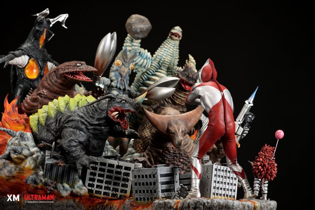 Ultraman VS Kaiju 30cm