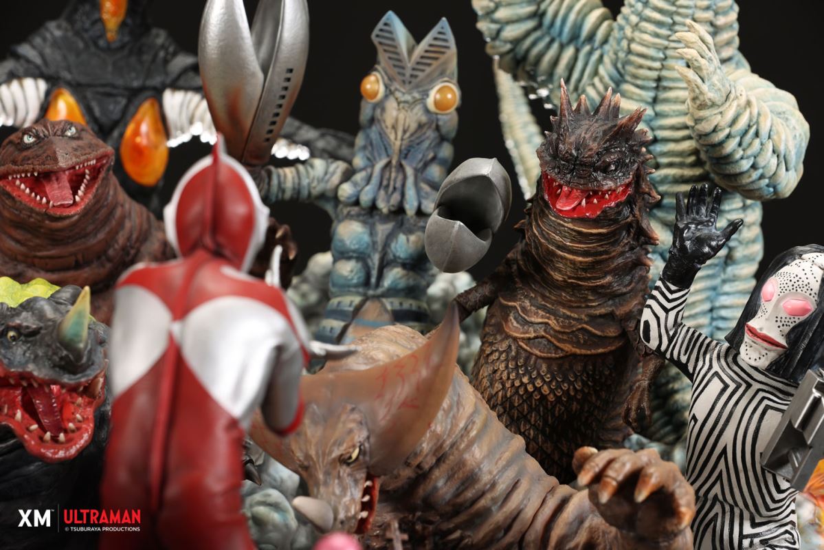 Ultraman VS Kaiju 30cm