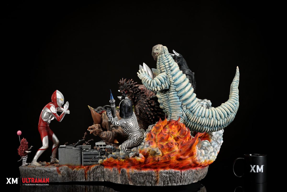 Ultraman VS Kaiju 30cm