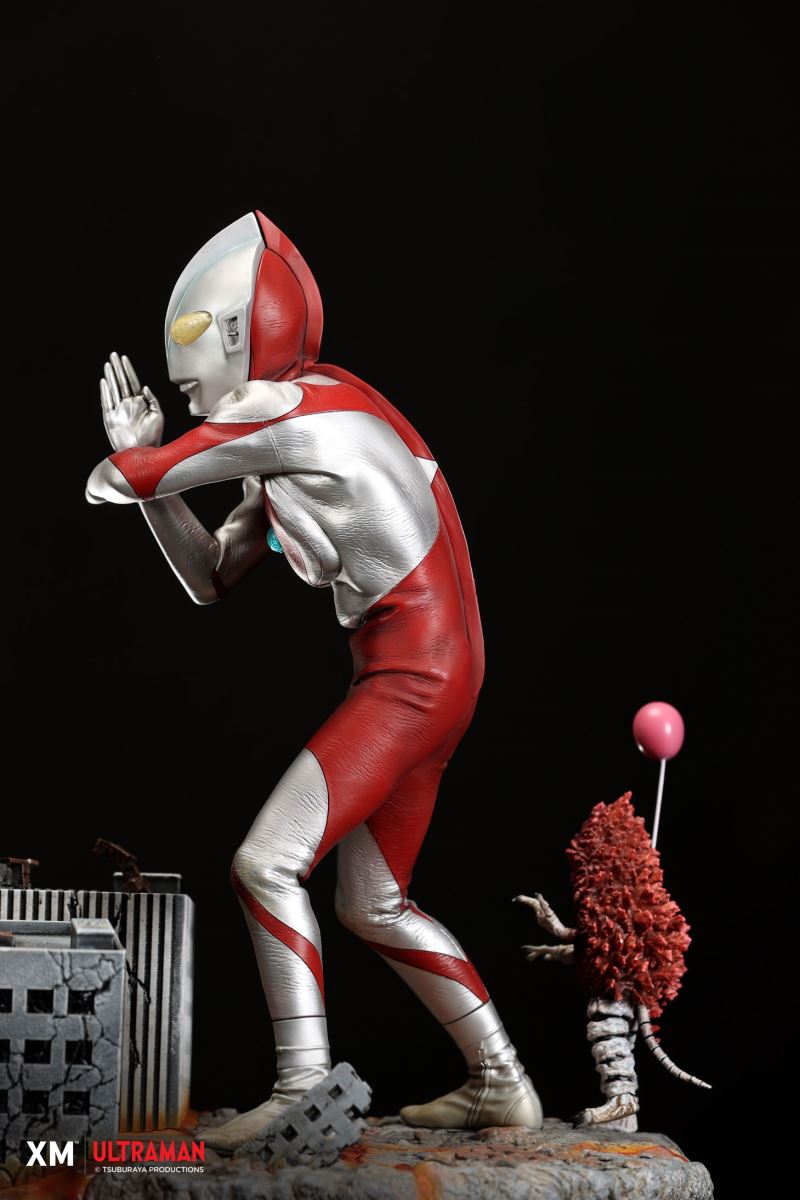 Ultraman VS Kaiju 30cm
